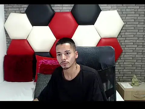 Thristan05 Webcam show