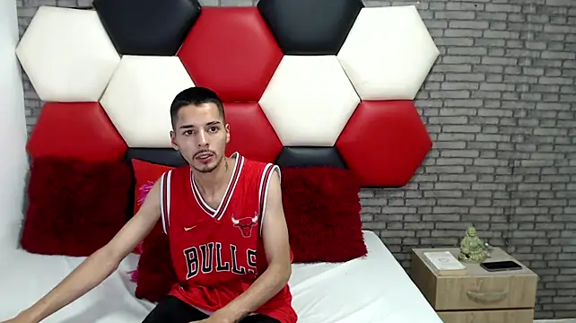 Show de Thristan05 na webcam