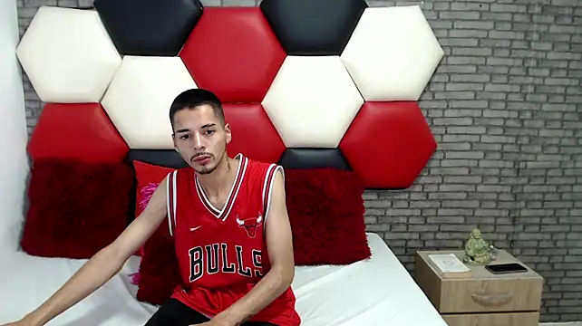 Thristan05 – webcam-show