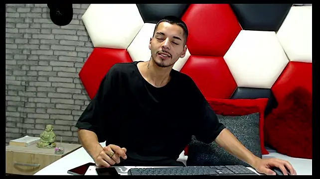 Show de Thristan05 na webcam