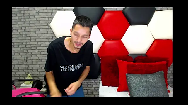 Thristan05 Webcam show