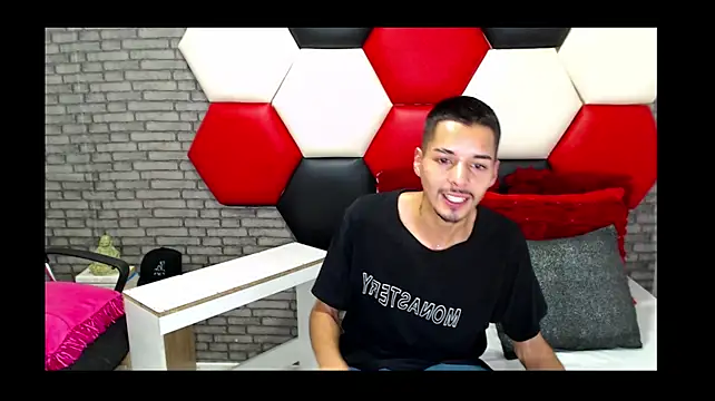 Thristan05 Adlı Modelin Web Kamerası Şovu