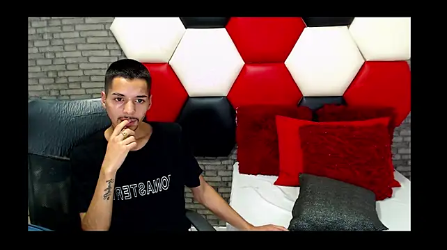 Show de Thristan05 na webcam
