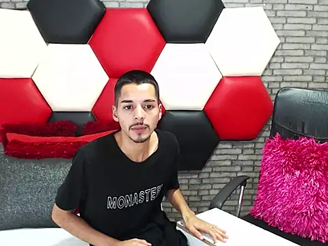 Show de Thristan05 na webcam