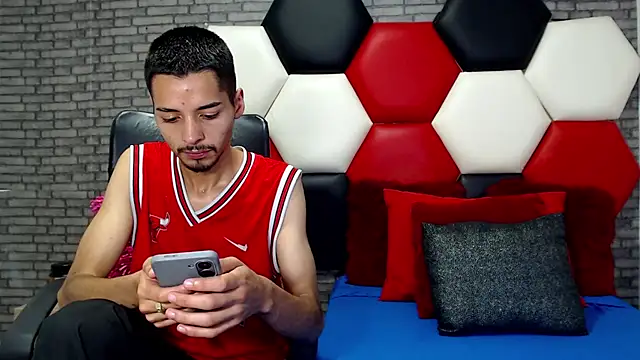 Thristan05 Webcam Show