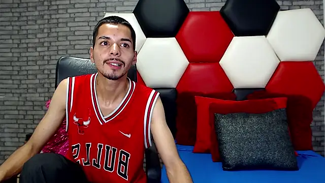 Show de Thristan05 na webcam