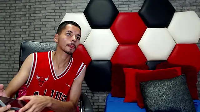 Thristan05 Webcam-Show
