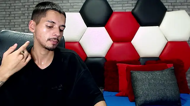 Thristan05 – webcam-show