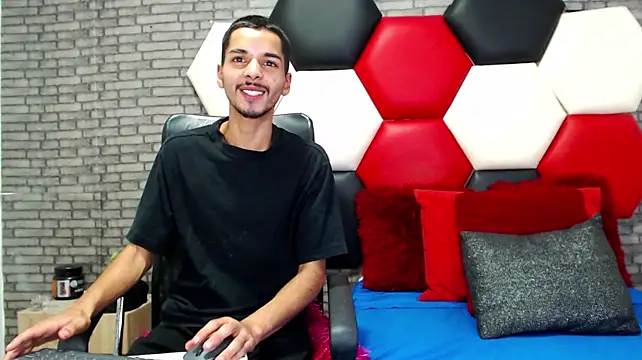 Thristan05 – webcam-show