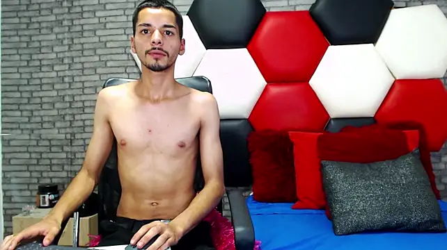 Show de Thristan05 na webcam