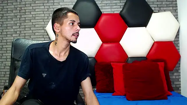 Thristan05 – webcam-show