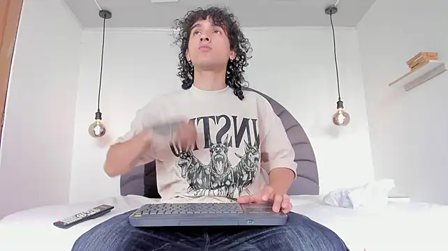 הופעת וובקאם של JackSavage_