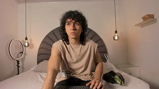 Show modela JackSavage_ na web-kameri