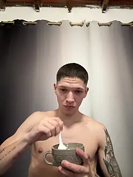 Benjamin_2002 Webcam Show