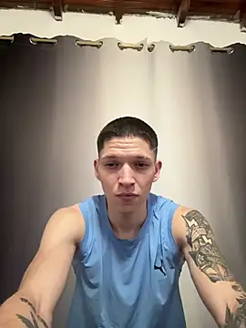 Benjamin_2002 Webcam Show