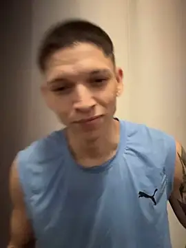 Benjamin_2002 Webcam Show