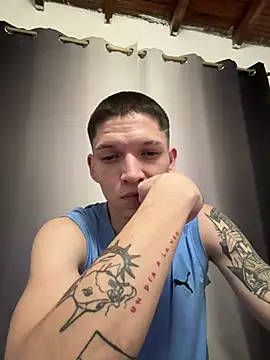 Benjamin_2002 Webcamshow