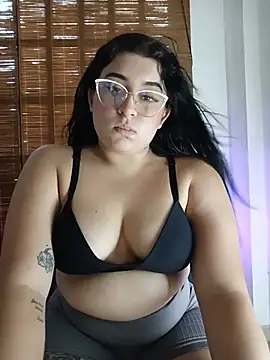 Show modela julietha_gonzales na web-kameri