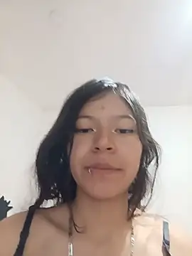 Ninffa_sweet25 webkamerás műsora