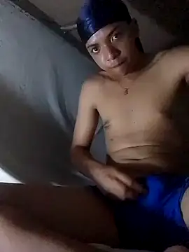 Enzo19 Webcamshow