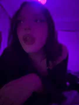 הופעת וובקאם של transkralicee