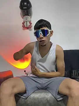 Anderrr01 Show in webcam