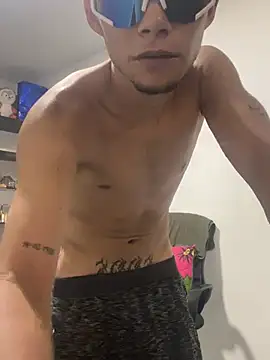 Show modela Anderrr01 na web-kameri