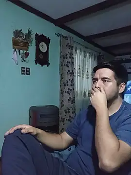 ELBUFFALOHOT webcam show