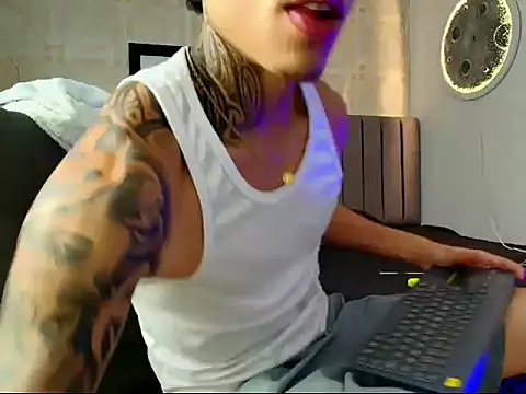 zeta_333 Webcam-Show