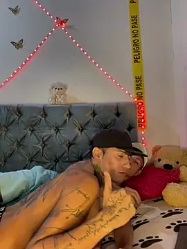 הופעת וובקאם של Camilo_Tattoo