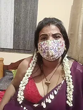 Priyadevi07 Show in webcam
