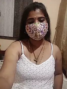 הופעת וובקאם של Devi_Tina