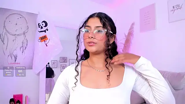 Sophi_oconner's Webcam Show