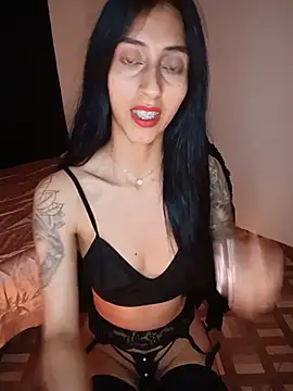 Im_Kloe_ Show in webcam