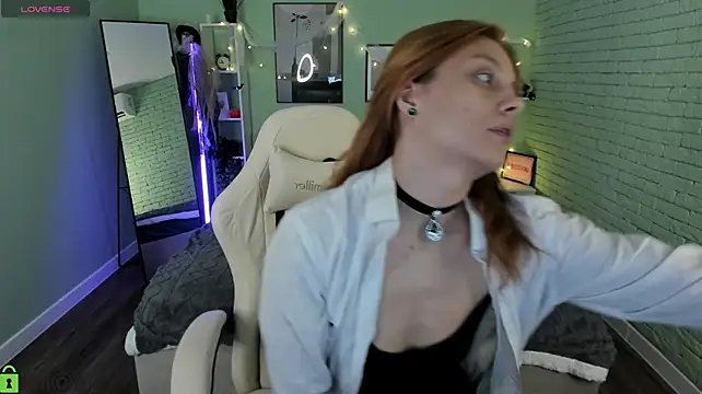 Chat +18 de Alisa_Laurent ao vivo