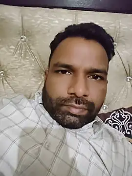 Pertunjukan Kamera Web Preet_Gill
