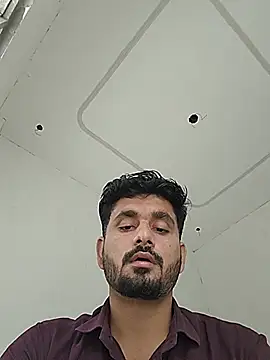 Yash__009 Show in webcam
