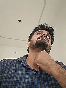 Yash__009 Show in webcam