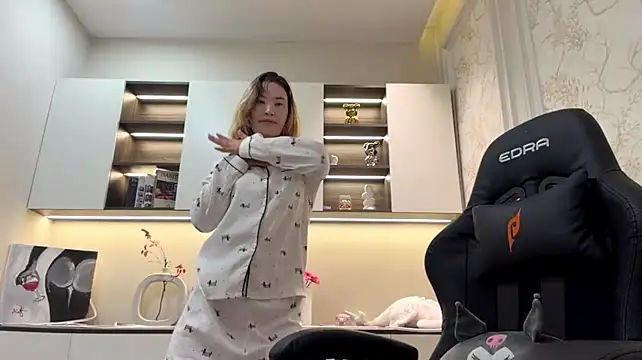 ShirleneCastoe's Live Sex Cam Show
