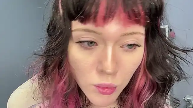 Webkamerová show ShadowBarbie