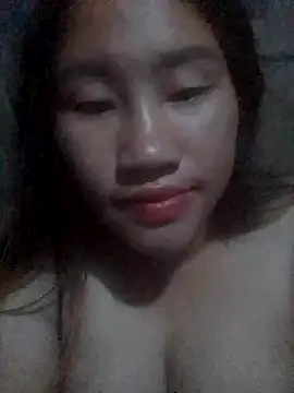 Phuongly_bb's Live XXX Chat