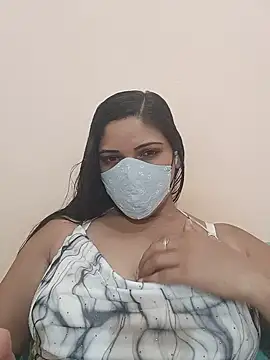 Rashminam Adlı Modelin Canlı XXX Sohbeti