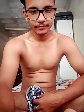 Pokazy przed kamerką – RK_rajput