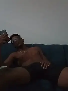 GurlzLuvJaayBangz Show in webcam