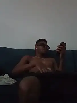GurlzLuvJaayBangz webcam show
