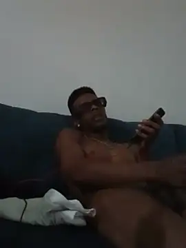 GurlzLuvJaayBangz Webcam-Show