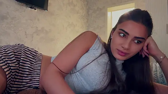 Chatroom XXX en direct de Marnera