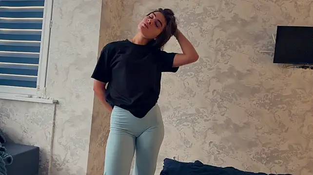 Marnera Webcam show