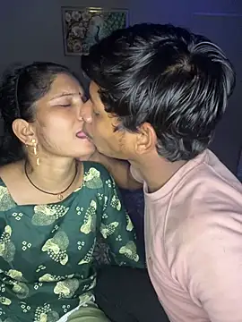 horny_ritika Adlı Modelin Web Kamerası Şovu