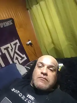 Hotman1981_ Webcam Show